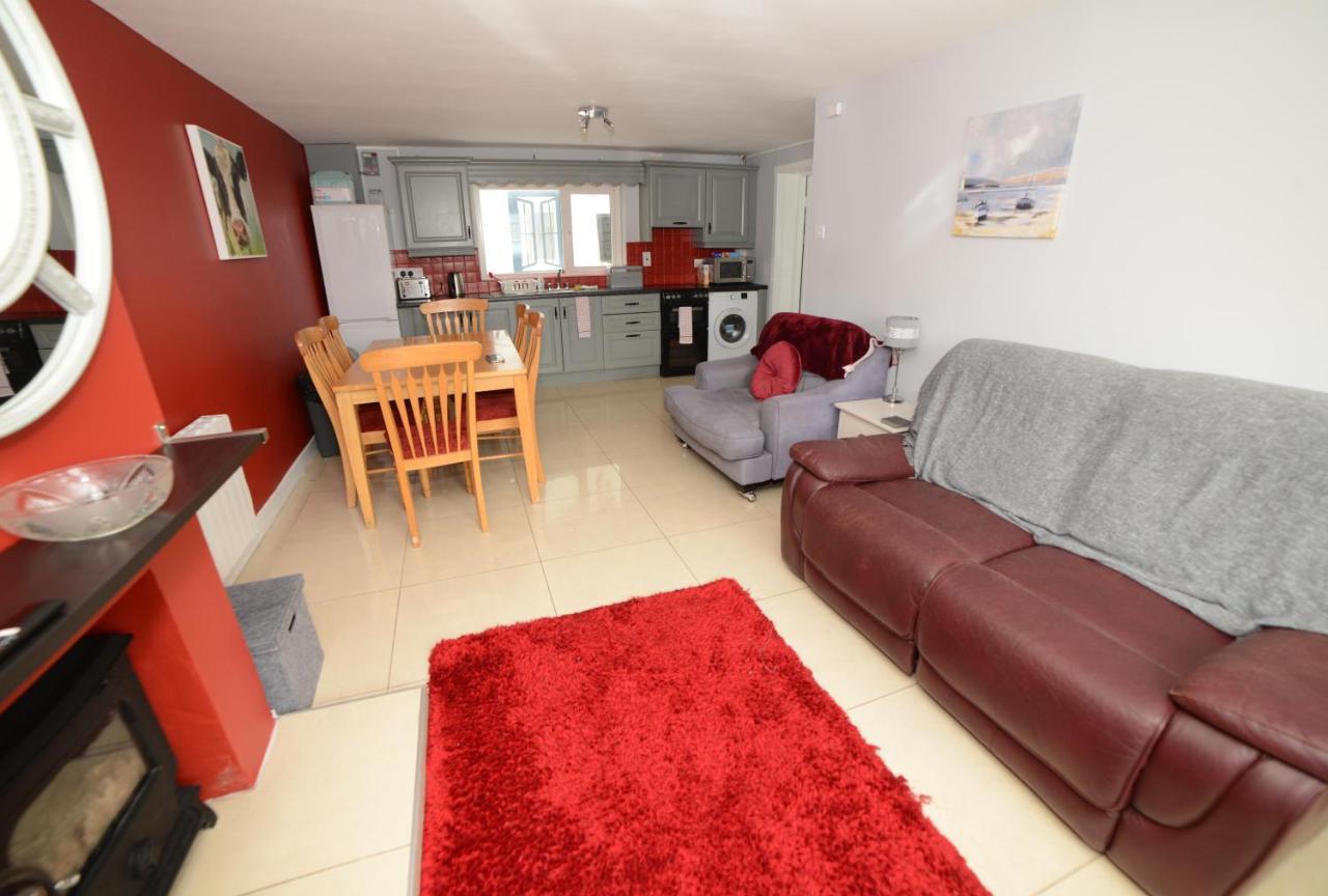 Villa Notting Hill West In The Heart Of Westport Town Extérieur photo