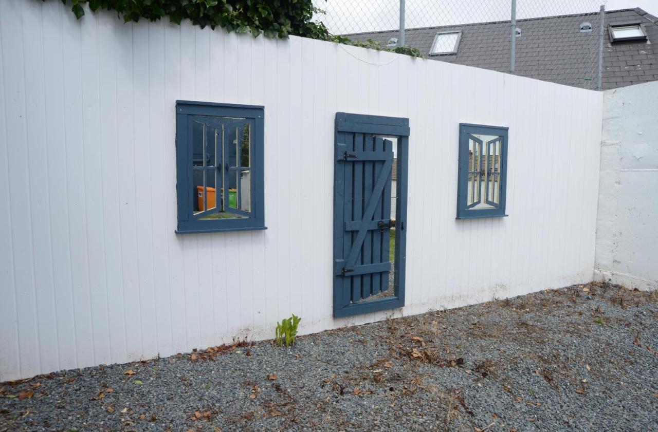 Villa Notting Hill West In The Heart Of Westport Town Extérieur photo