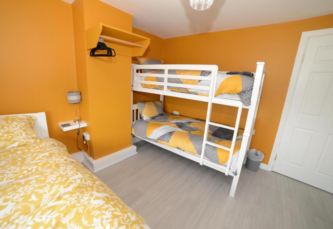 Villa Notting Hill West In The Heart Of Westport Town Extérieur photo